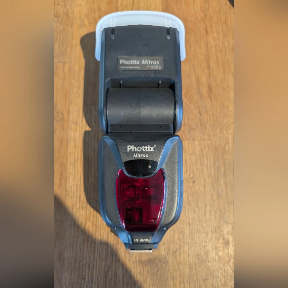 Mitros Flash for Canon - Black and Red